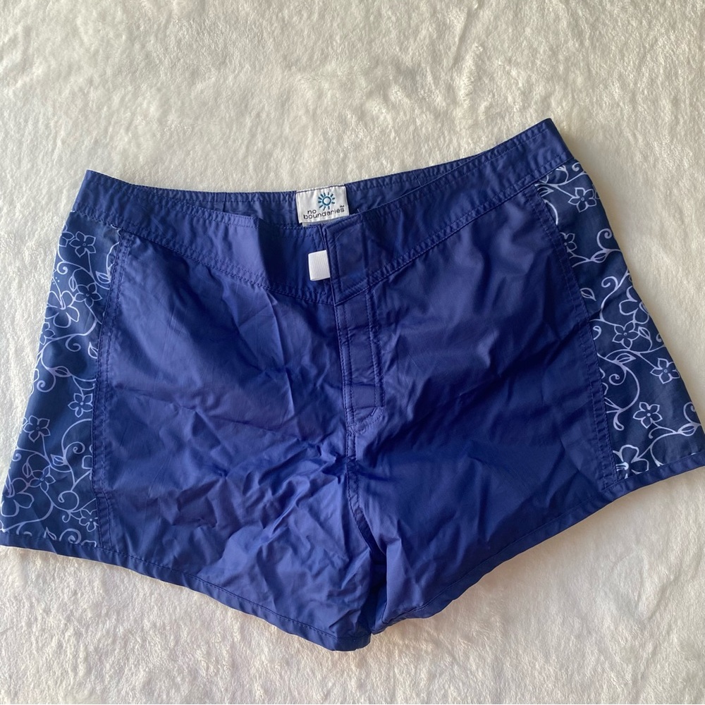 Vintage No Boundaries Boardshorts Swim Shorts Navy Floral Size medium surf beach